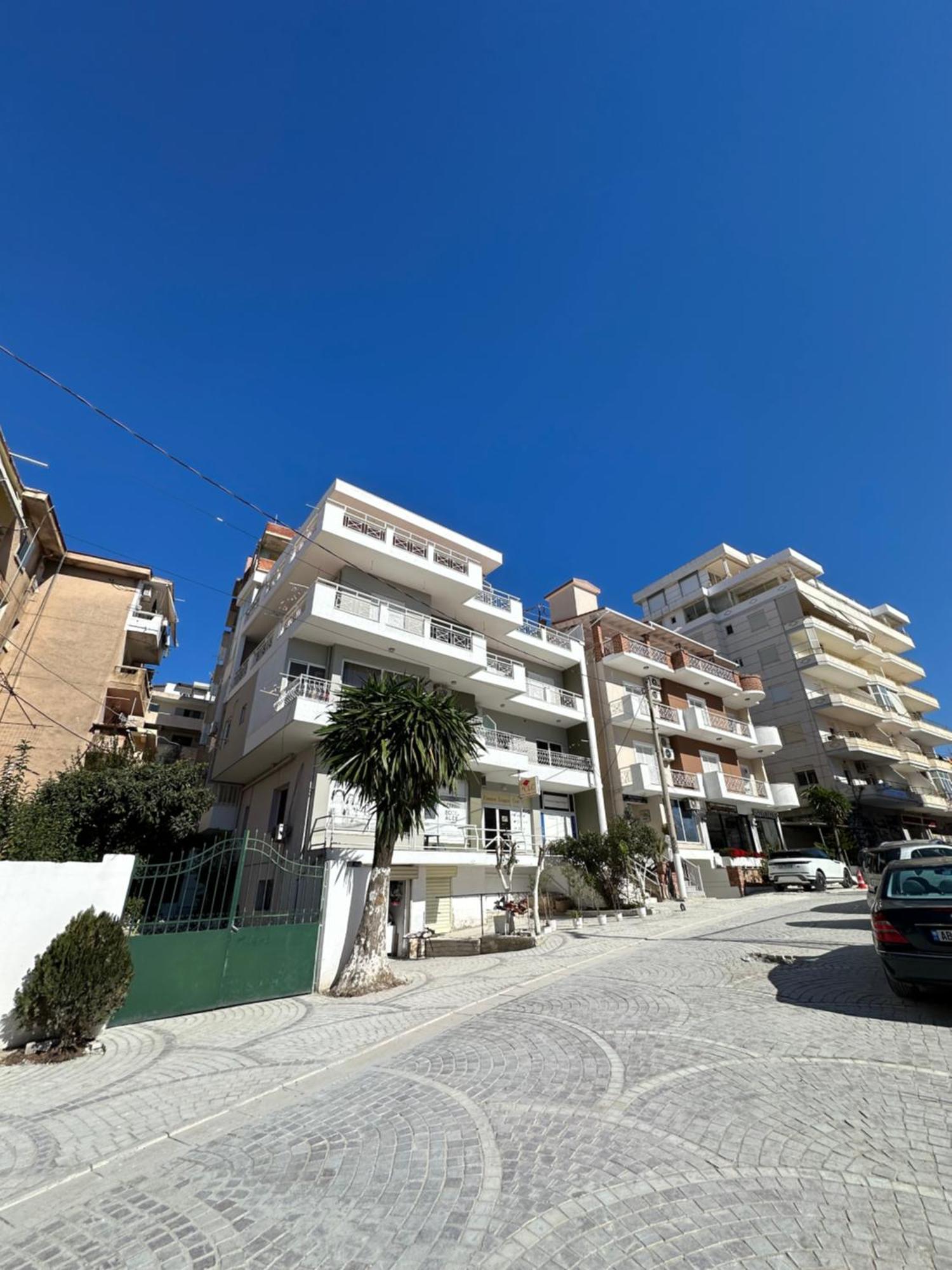 Olivias Apartments City Center Sarande Exterior photo