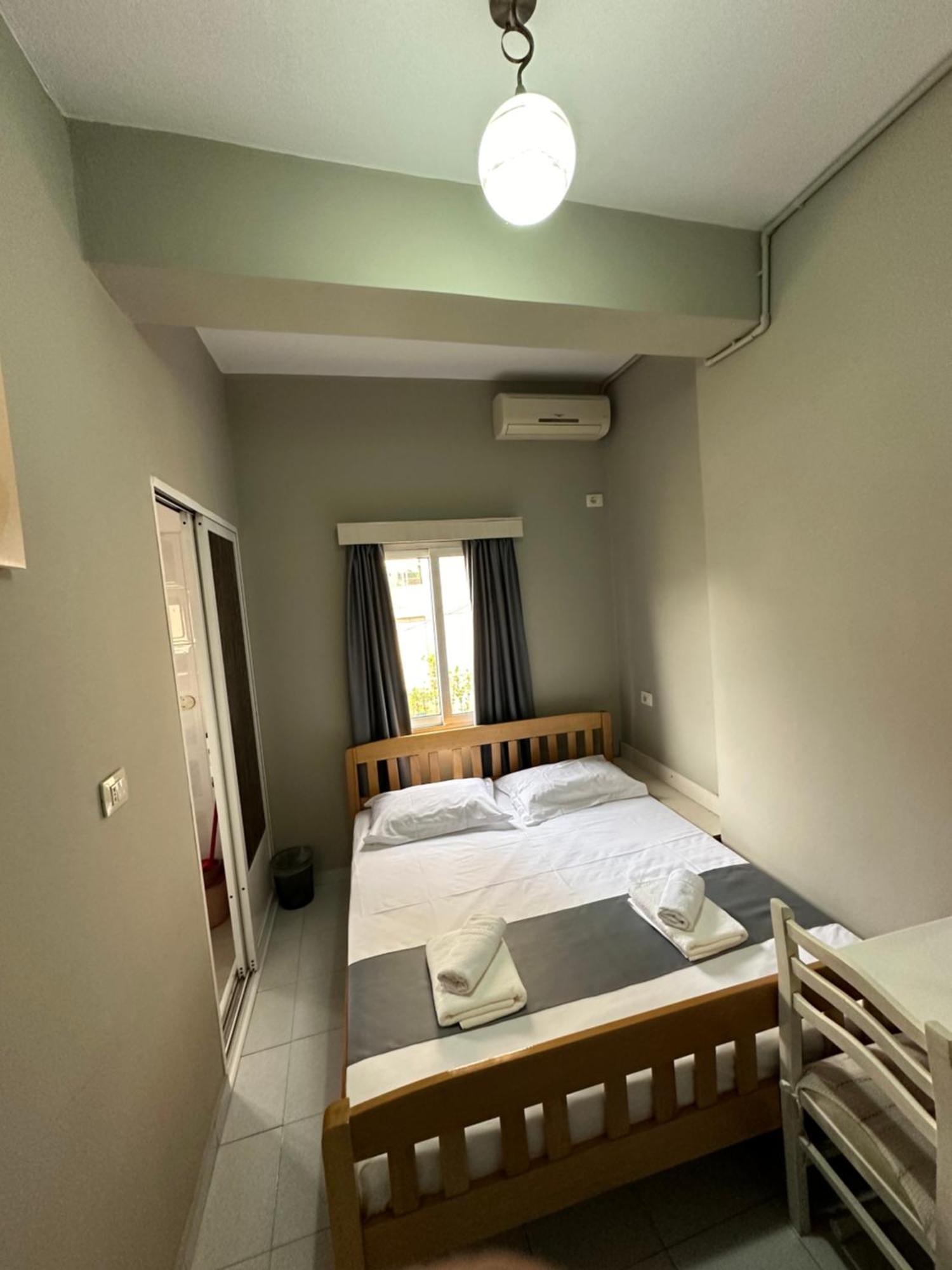 Olivias Apartments City Center Sarande Exterior photo
