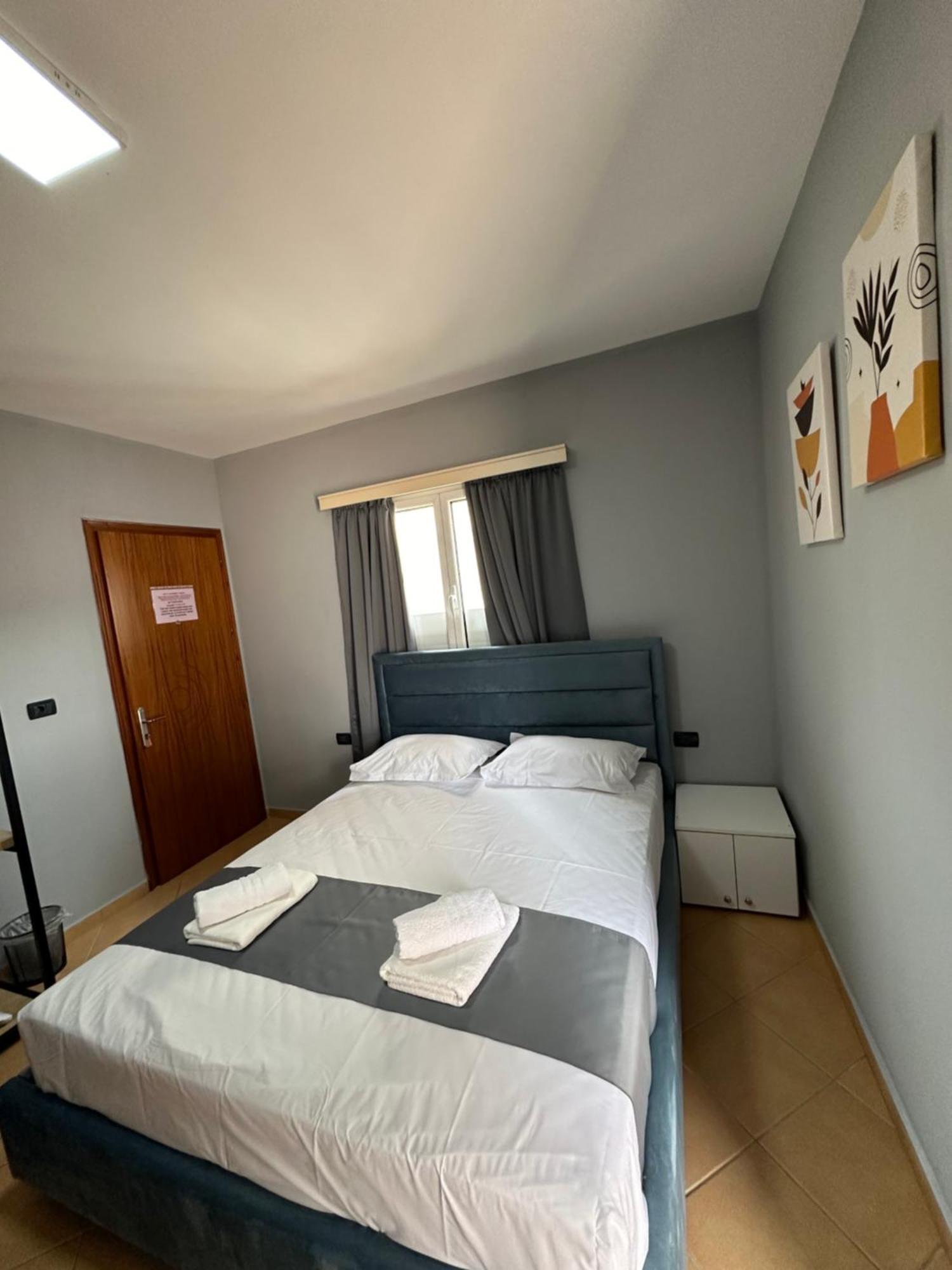 Olivias Apartments City Center Sarande Exterior photo