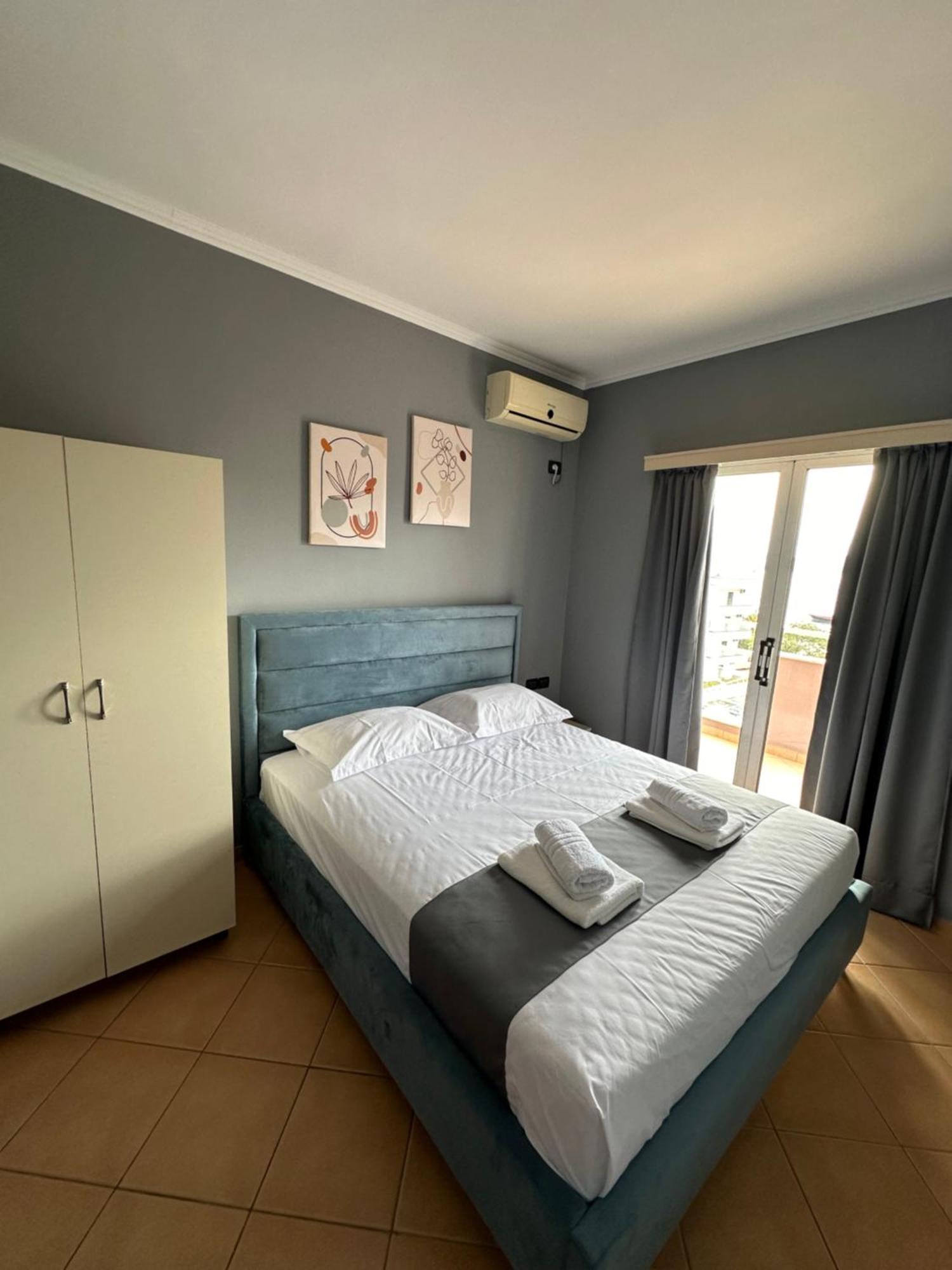Olivias Apartments City Center Sarande Exterior photo