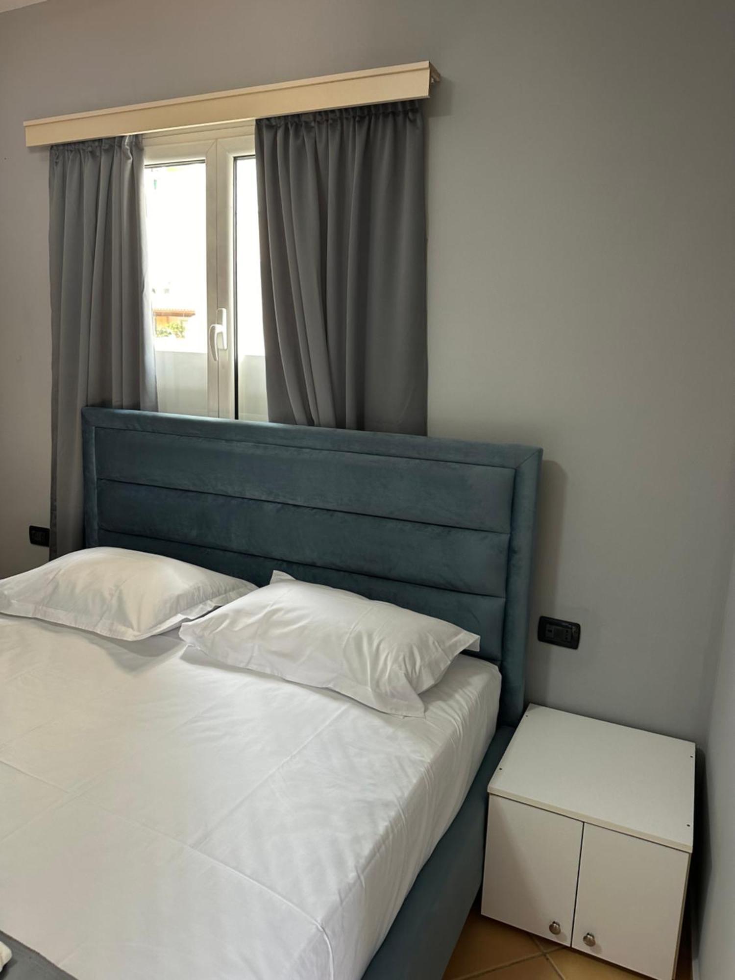 Olivias Apartments City Center Sarande Exterior photo