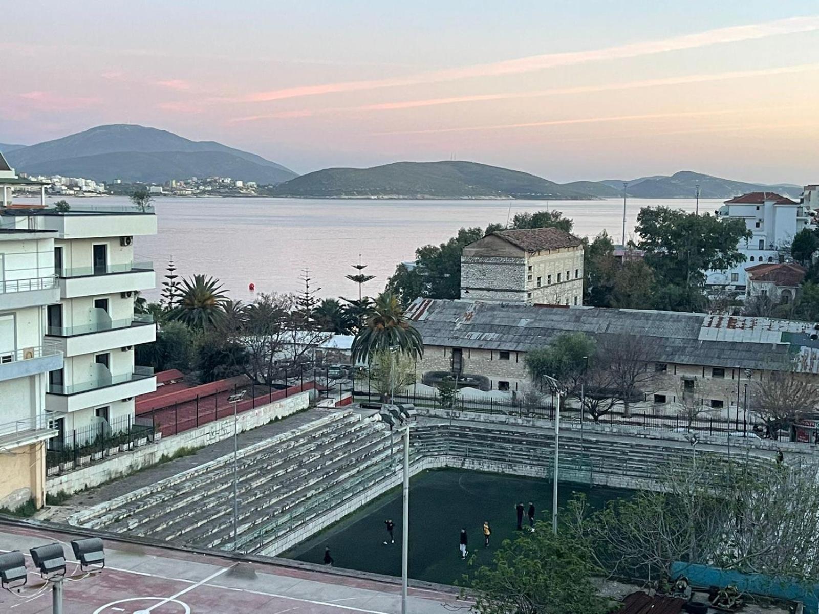Olivias Apartments City Center Sarande Exterior photo