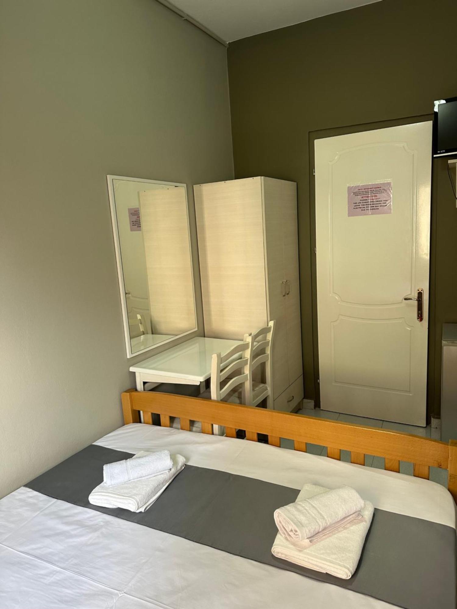 Olivias Apartments City Center Sarande Exterior photo