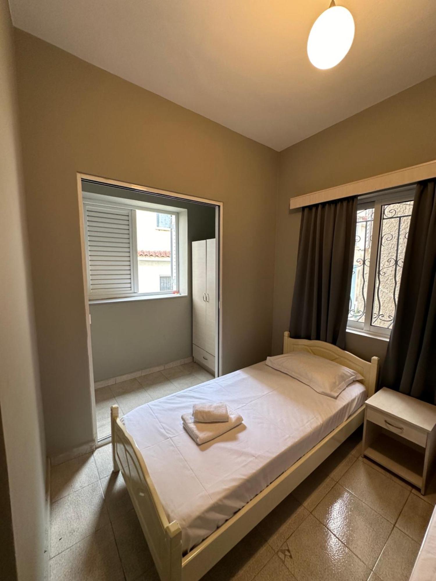 Olivias Apartments City Center Sarande Exterior photo