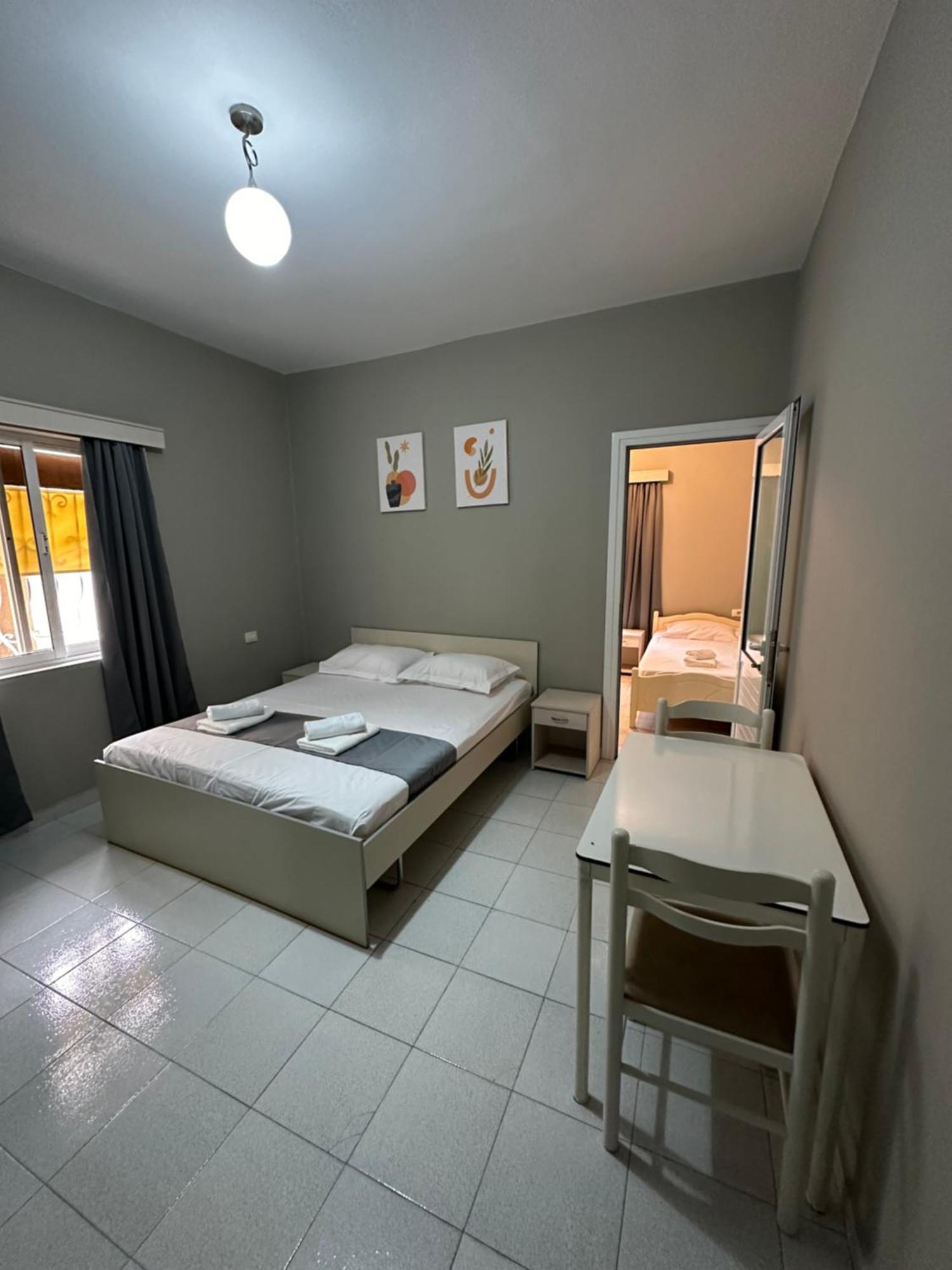 Olivias Apartments City Center Sarande Exterior photo