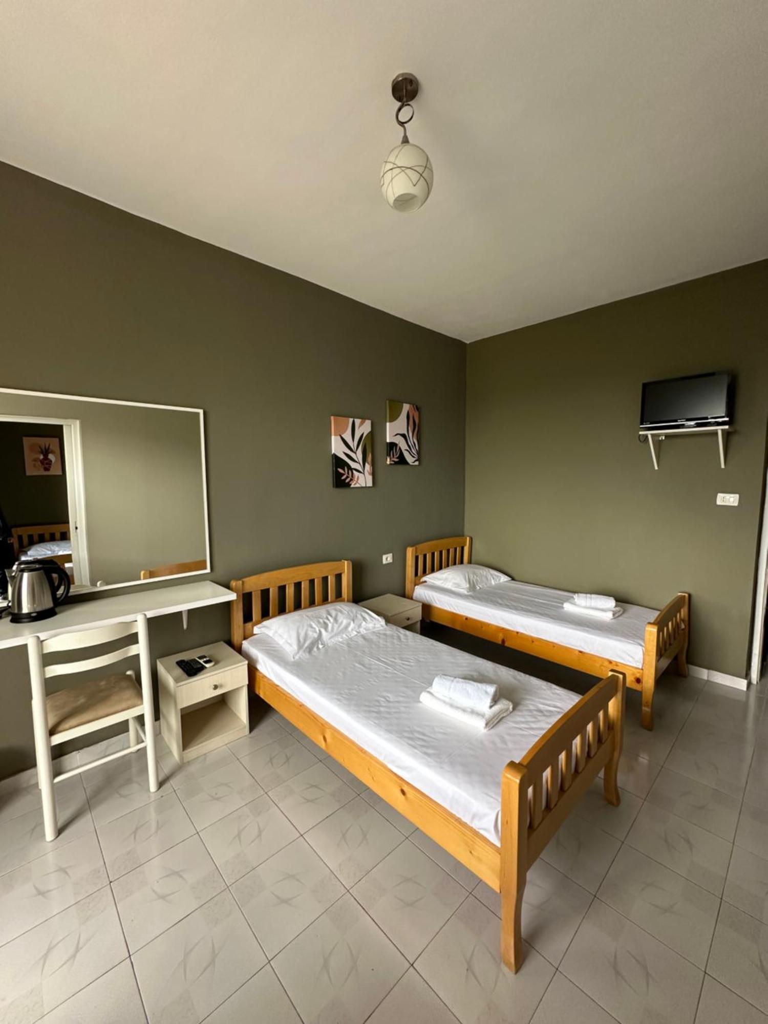 Olivias Apartments City Center Sarande Exterior photo