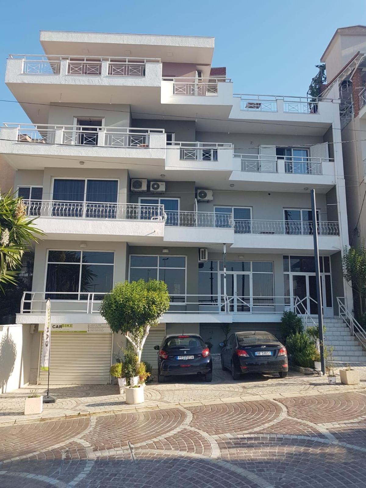 Olivias Apartments City Center Sarande Exterior photo